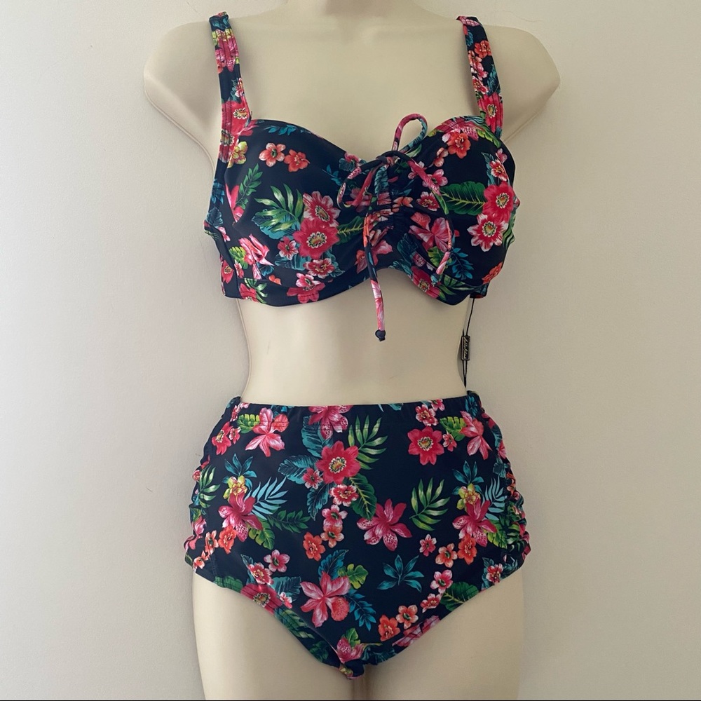 HELLO BIKINI PLUS SIZE FLORAL BATHING SUIT(RUNS VERY SMALL…MORE LIKE A LARGE)